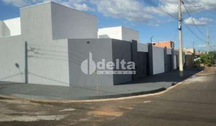 Casa residencial disponível para venda no bairro Monte Hebron em Uberlândia-MG