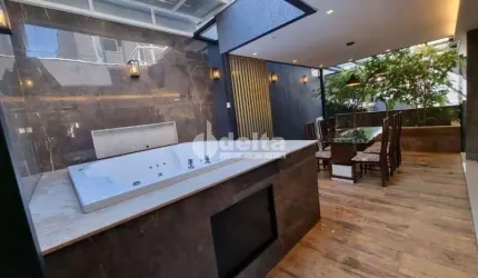 Casa no condomínio Village Paradiso 2 disponível para venda em Uberlândia-MG