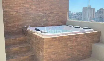 Cobertura  disponível para venda no bairro Martins Em Uberlândia-MG