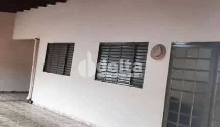 Casa residencial disponível para venda no bairro Morumbi em Uberlândia-MG