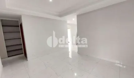 Casa residencial disponível para locação e venda no bairro Custódio Pereira em Uberlândia-MG