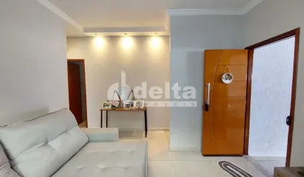 Casa residencial disponível para venda no bairro Chácaras Tubalina E Quartel em Uberlândia-MG.