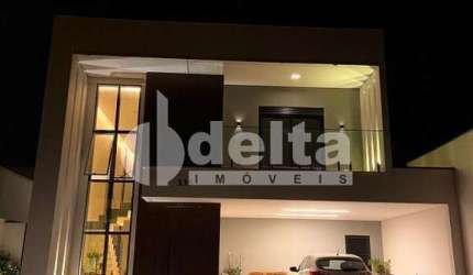 Casa no condomínio Reserva dos Ipês disponível para venda em Uberlândia-MG