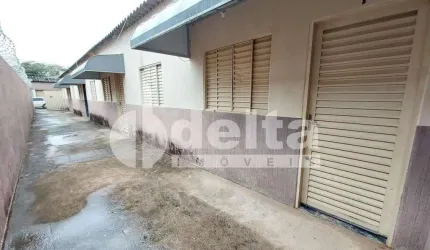 Casa Residencial disponível para Venda no bairro Lagoinha em Uberlândia-MG
