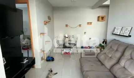 Apartamento bem montado próximo ao Praia Clube com lazer completo e sol da manhã