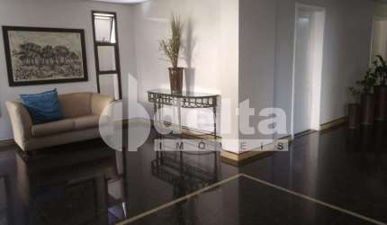 Apartamento disponível para venda no bairro Martins em Uberlândia-MG