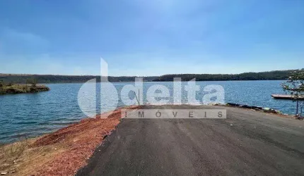 Chácara Residencial disponível para Venda no bairro Área Rural em Uberlândia-MG