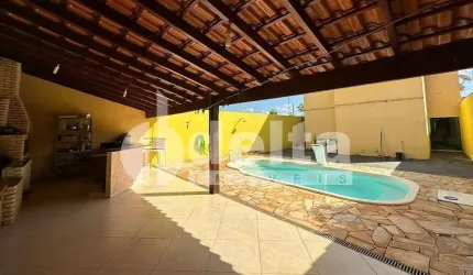 Casa Residencial Padrão em Uberlândia