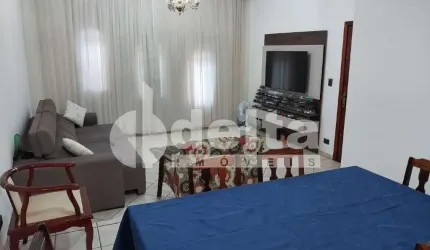 Casa residencial disponível para venda no Bairro Jardim Patrícia em Uberlândia-MG
