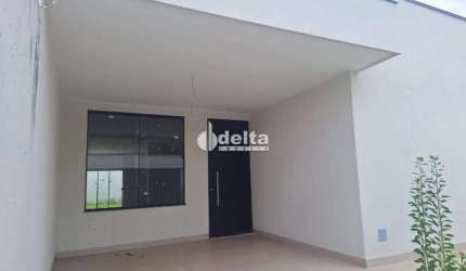 Casa Residencial disponível para venda no bairro Cidade Jardim em Uberlândia-MG