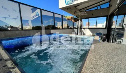 Apartamento disponível para venda no bairro Santa Mônica em Uberlândia-MG