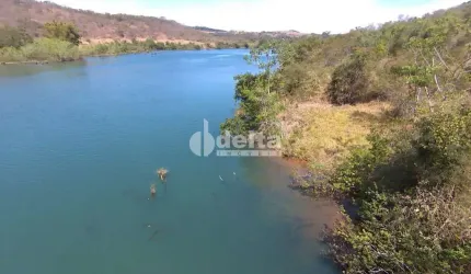 Chácara Residencial disponível para Venda no bairro Área Rural em Uberlândia-MG