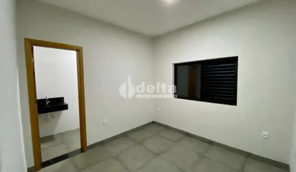 Chácara Residencial disponível para Venda no bairro Área Rural em Uberlândia-MG