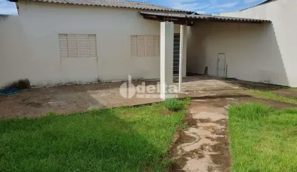 Casa residencial disponível para venda no bairro São Jorge em Uberlândia-MG