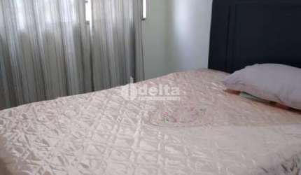 Casa residencial disponível para venda no bairro Brasil em Uberlândia-MG