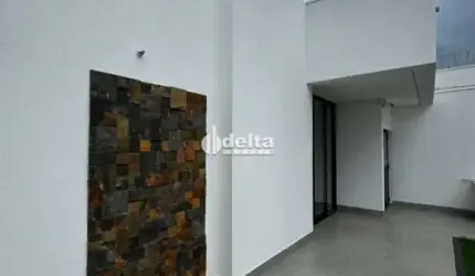 Casa residencial disponível para venda no bairro Cidade Jardim  em Uberlândia-MG
