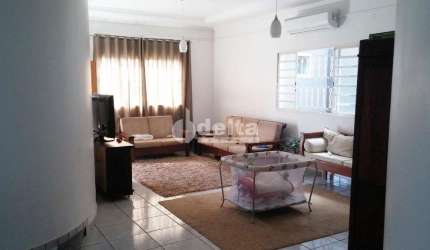 Casa Residencial Padrão em Uberlândia