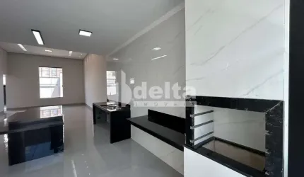 Casa residencial disponível para venda no bairro Granada em Uberlândia-MG