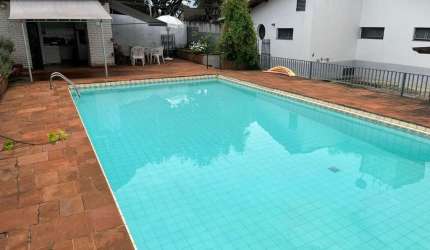 Casa residencial disponível para venda no bairro Cidade Jardim  em Uberlândia-MG