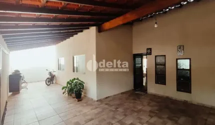 Casa Residencial disponível para venda no bairro Tibery em Uberlândia-MG