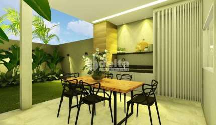 Casa residencial disponível para venda no bairro Laranjeiras em Uberlândia-MG
