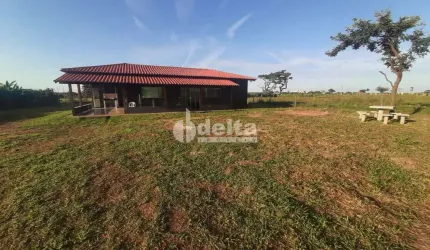 Chácara Residencial disponível para Venda no bairro Área Rural em Uberlândia-MG