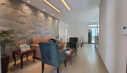 Casa residencial disponível para venda no bairro Alto Umuarama em Uberlândia-MG