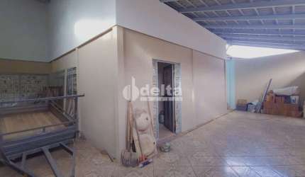 Casa residencial disponível para venda no bairro Planalto em Uberlândia MG