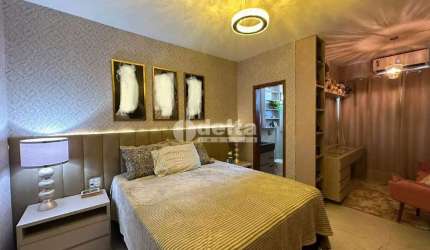 Casa disponível para venda no bairro Novo Mundo em Uberlândia-MG