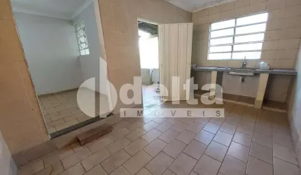 Casa residencial disponível para venda no bairro Luizote de freitas em Uberlândia MG