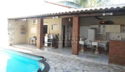 Casa residencial disponível para venda no bairro Brasil em Uberlândia-MG