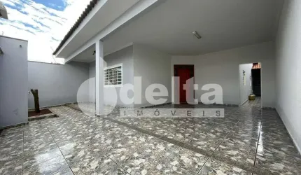 Casa Residencial disponível para venda no bairro Gravatás em Uberlândia-MG