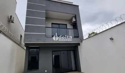 Casa disponível para venda no bairro Novo Mundo em Uberlândia MG