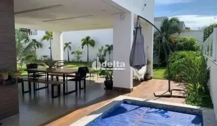 Casa disponível para venda no bairro Cidade Jardim em Uberlândia MG