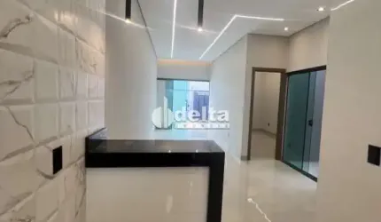 Casa disponível para venda no bairro Jardim Holanda em Uberlândia MG