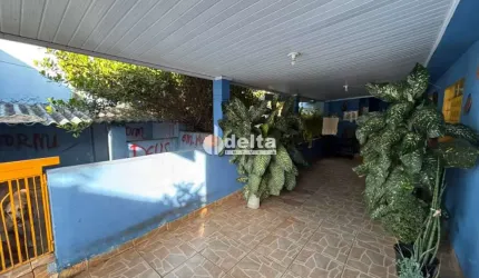Casa disponível para Venda no bairro Marta Helena em Uberlândia-MG