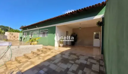 Casa disponível para venda no bairro Cidade Jardim em Uberlândia MG