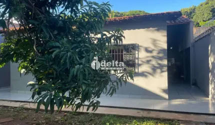 Casa disponível para venda no bairro Pampulha em Uberlândia MG