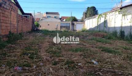 Terreno disponível para venda no bairro Pampulha em Uberlândia-MG