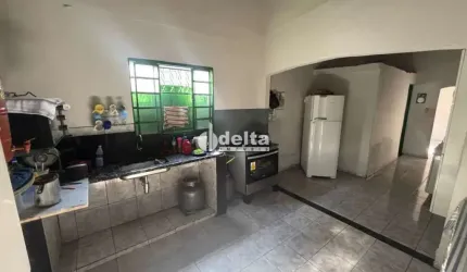 Casa residencial disponível para Venda no bairro Tocantis em Uberlândia-MG.