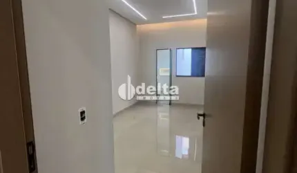 Casa disponível para venda no bairro Jardim Holanda em Uberlândia MG