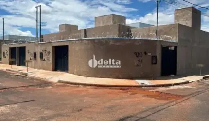 Casa disponível para venda no bairro São Jorge em Uberlândia MG