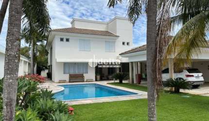 Casa residencial disponível para Locação no bairro Morada da Colina em Uberlândia-MG.
