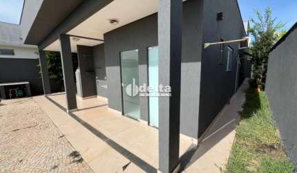Casa no condomínio Splendido disponível para venda em Uberlândia-MG