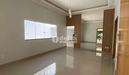 Casa no condomínio Jardim Umuarama2 disponível para locação e venda em Uberlândia-MG