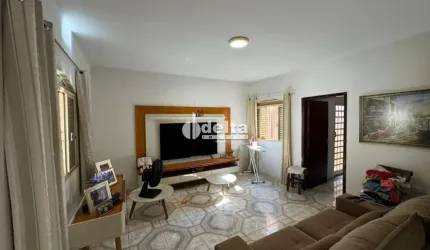 Casa disponível para venda no bairro Custódio Pereira em Uberlândia MG