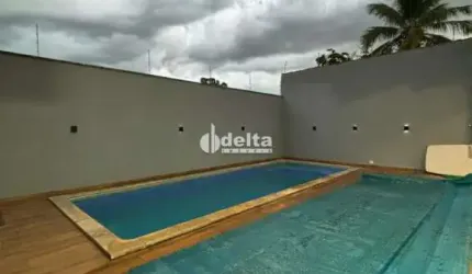 Casa disponível para venda no bairro Jardim Patrícia em Uberlândia MG