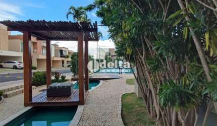 Casa no Condomínio Village Paradiso II disponível em Uberlândia MG