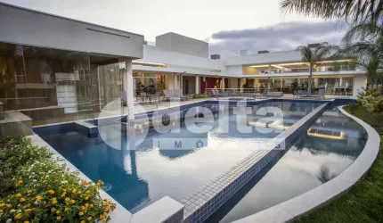 Casa no condomínio VILLAGE PARADISO II disponível para Venda em Uberlândia-MG