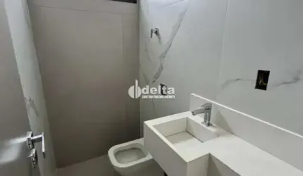Casa no condomínio ARTS disponível para Venda em Uberlândia-MG